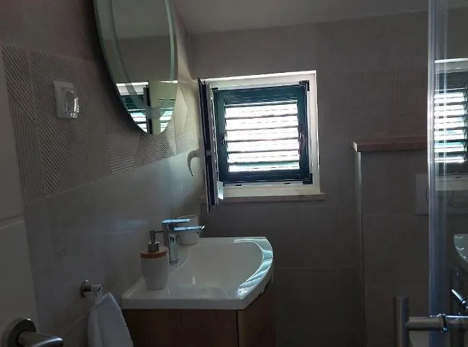 Apartament Ceratonia *